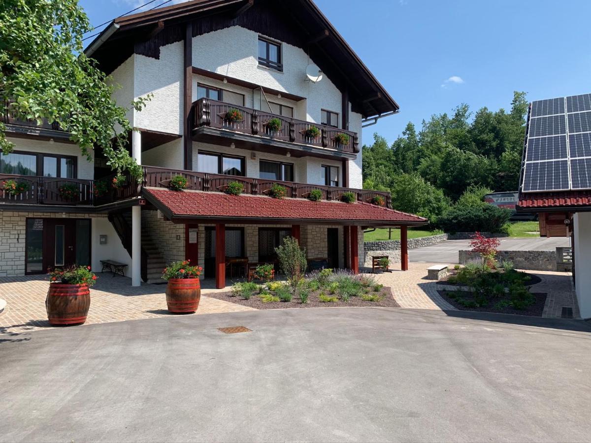 Žigon Bed&Breakfast Logatec Exterior foto