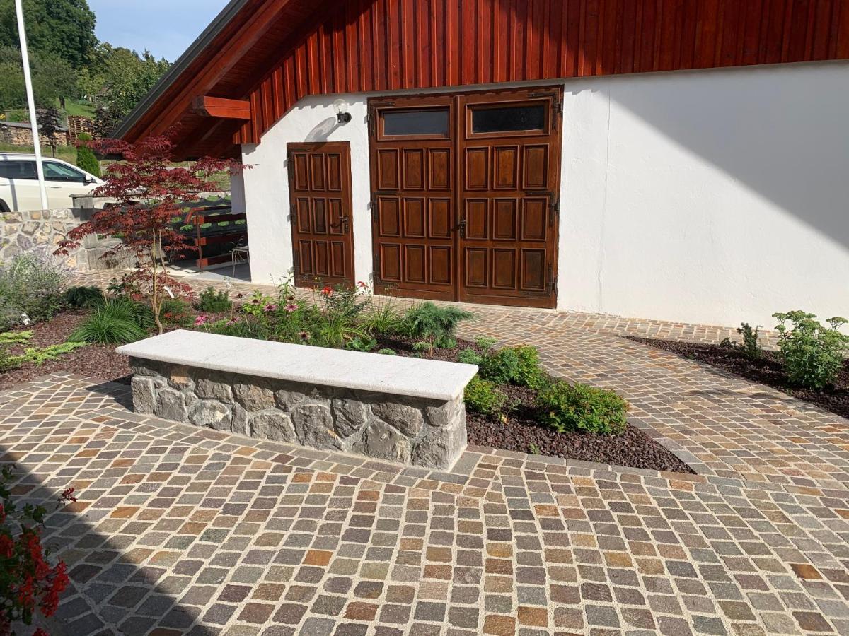 Žigon Bed&Breakfast Logatec Exterior foto
