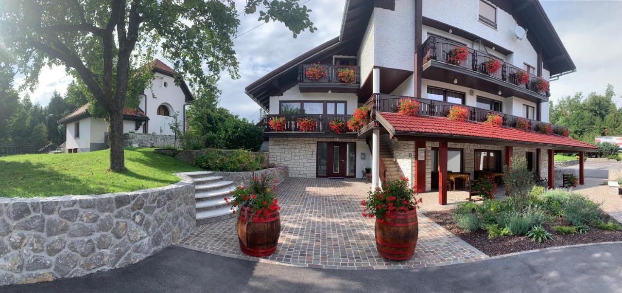 Žigon Bed&Breakfast Logatec Exterior foto